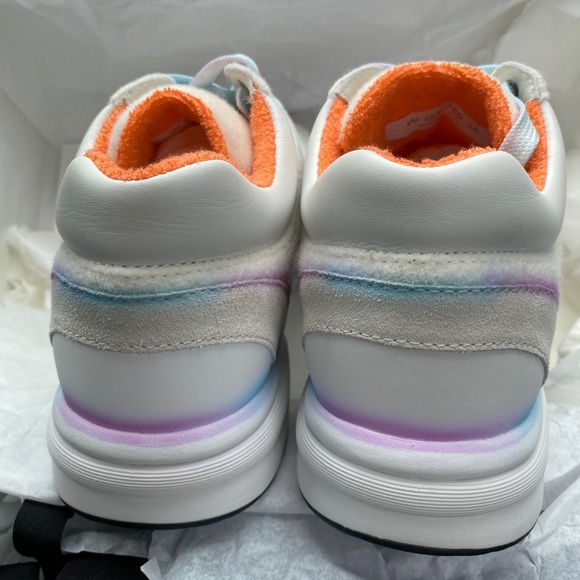 SPORTS Low-Top Sneakers from CHANEL, 2020-21FW - Picture 3 of 7